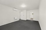 https://images.listonce.com.au/custom/160x/listings/137-gnarwyn-road-carnegie-vic-3163/477/01909477_img_10.jpg?7OGprc4SSCM