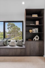 https://images.listonce.com.au/custom/160x/listings/137-larch-crescent-mount-waverley-vic-3149/057/01692057_img_12.jpg?sM3EpTR4fYQ