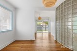 https://images.listonce.com.au/custom/160x/listings/137-ruskin-street-elwood-vic-3184/681/01811681_img_06.jpg?JIpC-hMn34s