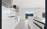 https://images.listonce.com.au/custom/160x/listings/137-shortridge-drive-lucas-vic-3350/451/01748451_img_02.jpg?uj32UT3pc0M