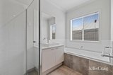 https://images.listonce.com.au/custom/160x/listings/137-shortridge-drive-lucas-vic-3350/855/01884855_img_08.jpg?K18eaXurWx4