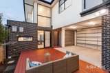 https://images.listonce.com.au/custom/160x/listings/138-illuka-crescent-mount-waverley-vic-3149/115/01901115_img_14.jpg?QCSp42sID9c