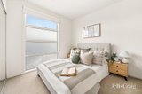 https://images.listonce.com.au/custom/160x/listings/138-maury-road-chelsea-vic-3196/853/01909853_img_08.jpg?r7OyScy-foA