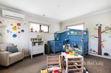https://images.listonce.com.au/custom/160x/listings/138-nell-street-greensborough-vic-3088/051/01971051_img_07.jpg?q82m92WQzdY