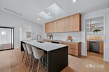 https://images.listonce.com.au/custom/160x/listings/138-oakdean-boulevard-ocean-grove-vic-3226/850/01948850_img_04.jpg?u4Hzv3OjH0o
