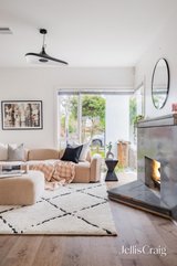 https://images.listonce.com.au/custom/160x/listings/138-windsor-crescent-surrey-hills-vic-3127/005/01971005_img_04.jpg?iU5_H0HL-RU