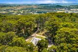 https://images.listonce.com.au/custom/160x/listings/1383-mount-macedon-road-mount-macedon-vic-3441/050/01898050_img_17.jpg?5Vv9_ugJT24