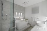https://images.listonce.com.au/custom/160x/listings/1385-alexandra-avenue-south-yarra-vic-3141/589/01816589_img_09.jpg?k1PIncXsGu0