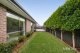https://images.listonce.com.au/custom/160x/listings/139-botanica-drive-chirnside-park-vic-3116/495/01829495_img_24.jpg?aQAuQNow9xs