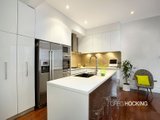 https://images.listonce.com.au/custom/160x/listings/139-danks-street-albert-park-vic-3206/770/01087770_img_11.jpg?12-err9ues0