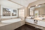 https://images.listonce.com.au/custom/160x/listings/139-park-road-donvale-vic-3111/217/01818217_img_11.jpg?oyq99VhE0CY