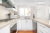 https://images.listonce.com.au/custom/160x/listings/139-park-street-hawthorn-vic-3122/096/01684096_img_05.jpg?WIhPLQI294I