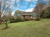 https://images.listonce.com.au/custom/160x/listings/139-pembroke-road-mooroolbark-vic-3138/210/01525210_img_11.jpg?jFxOqUJ0Y34