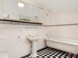 https://images.listonce.com.au/custom/160x/listings/139-pickles-street-port-melbourne-vic-3207/052/01090052_img_06.jpg?4Lqg-1iHDfw