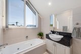 https://images.listonce.com.au/custom/160x/listings/139-snowdon-avenue-caulfield-vic-3162/162/01477162_img_11.jpg?4kErAx0XGVc