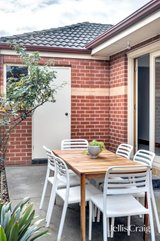 https://images.listonce.com.au/custom/160x/listings/13a-dublin-avenue-strathmore-vic-3041/007/01742007_img_15.jpg?nlvKL_JyBgA