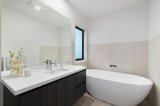 https://images.listonce.com.au/custom/160x/listings/13a-irymple-avenue-glen-iris-vic-3146/183/01006183_img_08.jpg?Gtb_v3lXdL0