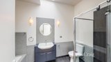 https://images.listonce.com.au/custom/160x/listings/13a-leslie-street-richmond-vic-3121/582/01930582_img_11.jpg?W-DetigDkO4