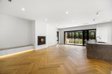 https://images.listonce.com.au/custom/160x/listings/13a-meadowbank-avenue-doncaster-vic-3108/943/01989943_img_03.jpg?KRLhFZVZcS4