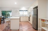https://images.listonce.com.au/custom/160x/listings/13a-oakbank-court-mooroolbark-vic-3138/304/01816304_img_04.jpg?xlGLee52PiY