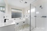 https://images.listonce.com.au/custom/160x/listings/13a-prince-andrew-avenue-lalor-vic-3075/829/01810829_img_07.jpg?WPpXAZV1IUw