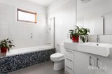 https://images.listonce.com.au/custom/160x/listings/13a-sparks-avenue-fairfield-vic-3078/887/01905887_img_10.jpg?5kOWawt5tmk