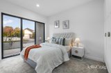 https://images.listonce.com.au/custom/160x/listings/13b-kingsley-grove-mount-waverley-vic-3149/050/01814050_img_09.jpg?1NymY0fXUL4