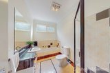 https://images.listonce.com.au/custom/160x/listings/13c-broadway-elwood-vic-3184/285/01909285_img_03.jpg?Q7ojU3FJjYI
