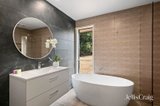 https://images.listonce.com.au/custom/160x/listings/14-alford-avenue-mooroolbark-vic-3138/005/01912005_img_12.jpg?R53YFzcbkyM