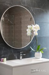 https://images.listonce.com.au/custom/160x/listings/14-alford-avenue-mooroolbark-vic-3138/005/01912005_img_13.jpg?2QfnanPNzas