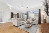https://images.listonce.com.au/custom/160x/listings/14-anslow-street-woodend-vic-3442/177/01397177_img_05.jpg?YP-wAI7_sUo