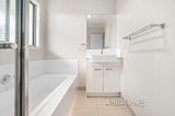 https://images.listonce.com.au/custom/160x/listings/14-balanada-close-alfredton-vic-3350/523/01727523_img_06.jpg?ozGv2SMOxRU