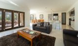 https://images.listonce.com.au/custom/160x/listings/14-biarritz-avenue-beaumaris-vic-3193/078/01748078_img_02.jpg?6TJK-CuImgQ