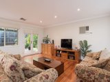 https://images.listonce.com.au/custom/160x/listings/14-blueberry-road-mooroolbark-vic-3138/029/01524029_img_07.jpg?NRplWbpJFFA