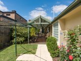 https://images.listonce.com.au/custom/160x/listings/14-blueberry-road-mooroolbark-vic-3138/029/01524029_img_14.jpg?YIIS7N79bxg