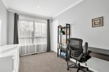 https://images.listonce.com.au/custom/160x/listings/14-blueberry-road-mooroolbark-vic-3138/169/01562169_img_08.jpg?soZt0LELLFg