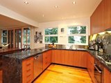 https://images.listonce.com.au/custom/160x/listings/14-braewood-avenue-ringwood-east-vic-3135/471/00620471_img_03.jpg?Qm8170vQY9o