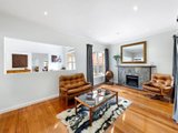 https://images.listonce.com.au/custom/160x/listings/14-byron-street-box-hill-south-vic-3128/066/01685066_img_02.jpg?1z3kKUfjR78