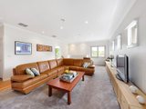 https://images.listonce.com.au/custom/160x/listings/14-byron-street-box-hill-south-vic-3128/066/01685066_img_05.jpg?PJ2tOZefbgM