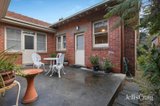 https://images.listonce.com.au/custom/160x/listings/14-capitol-avenue-mckinnon-vic-3204/240/01910240_img_09.jpg?jG3j4jW8SSE