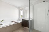 https://images.listonce.com.au/custom/160x/listings/14-cara-road-highton-vic-3216/856/01679856_img_09.jpg?w5X4t2bstF0