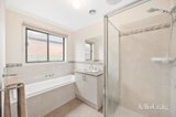 https://images.listonce.com.au/custom/160x/listings/14-carmichael-court-sebastopol-vic-3356/183/01884183_img_06.jpg?9dVSom45ThQ