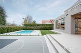 https://images.listonce.com.au/custom/160x/listings/14-carson-street-kew-vic-3101/327/01811327_img_04.jpg?PouR9iD_f_o