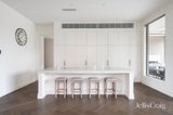 https://images.listonce.com.au/custom/160x/listings/14-carson-street-kew-vic-3101/327/01811327_img_08.jpg?lObV6iA7sYs