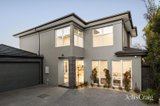 https://images.listonce.com.au/custom/160x/listings/14-clyde-street-kew-east-vic-3102/531/01950531_img_01.jpg?MIzROn3I2jI
