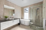 https://images.listonce.com.au/custom/160x/listings/14-clyde-street-kew-east-vic-3102/531/01950531_img_07.jpg?TuHCJ6e8Gxc