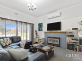 https://images.listonce.com.au/custom/160x/listings/14-college-street-wendouree-vic-3355/572/01576572_img_07.jpg?LtgZQYMyTIo