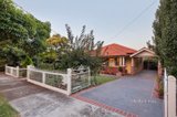 https://images.listonce.com.au/custom/160x/listings/14-collegian-avenue-strathmore-vic-3041/925/01173925_img_24.jpg?T8Jgni5lPIc