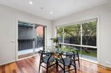 https://images.listonce.com.au/custom/160x/listings/14-cooley-avenue-macleod-vic-3085/136/01815136_img_04.jpg?d277x3myWes