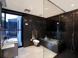 https://images.listonce.com.au/custom/160x/listings/14-cruikshank-street-port-melbourne-vic-3207/415/01087415_img_09.jpg?KGVeVzZOOXw